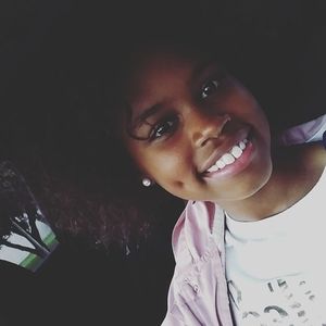 Meet your Posher, Maya